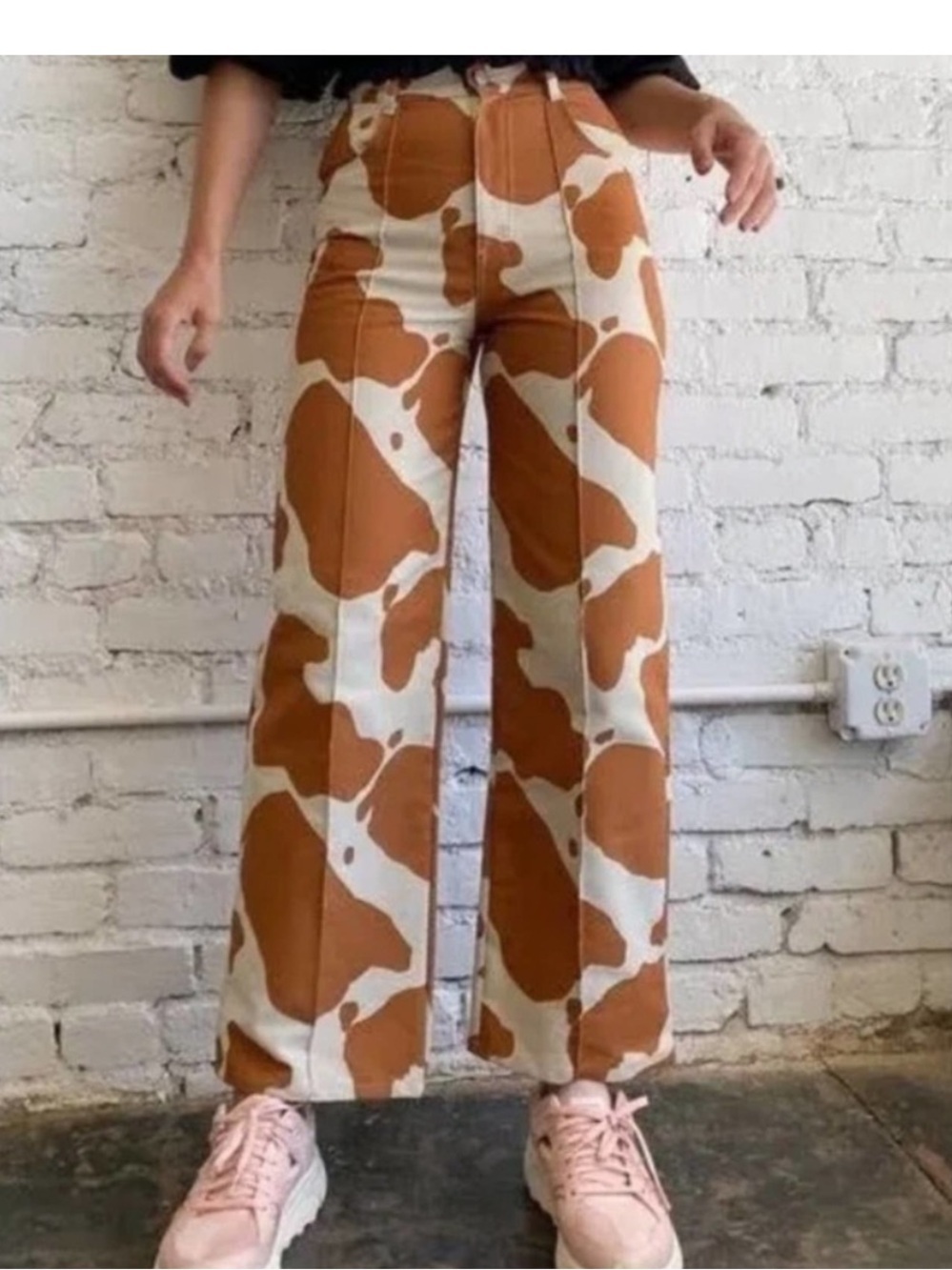 Lisa Says Gah Robyn High-Rise Wide Leg Cow Print Pants Size 28